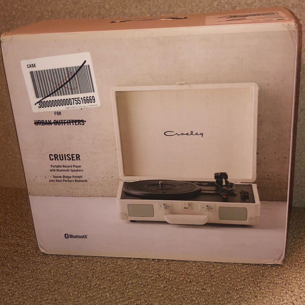 SOLD ON MERCARI Urban Outfitters Crosley cruiser - Picture 6 of 8
